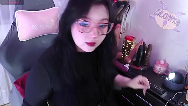 Snapshot of LiloMoon69 chatting on 27, 9, 2025 LiloMoon69 online show from 27, 9, 2025