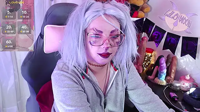 Snapshot of LiloMoon69 chatting on 23, 10, 2025 LiloMoon69 online show from 23, 10, 2025