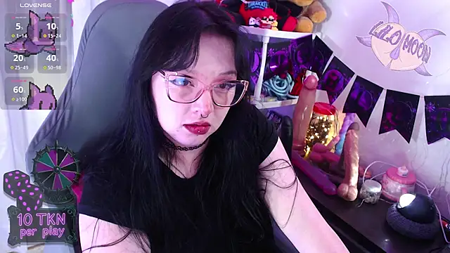 LiloMoon69 online show from 4, 11, 2025