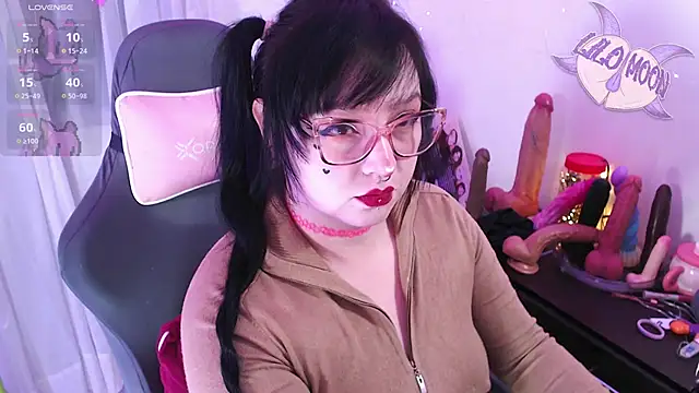 LiloMoon69 online show from 7, 5, 2026