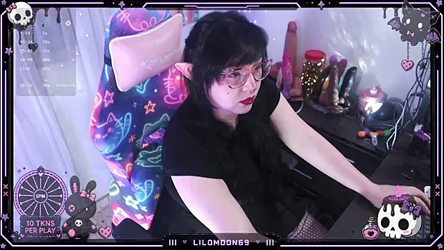 LiloMoon69 online show from 25, 6, 2026
