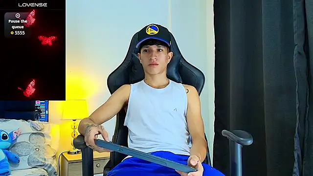 Snapshot of _CamiloBass chatting on 30, 7, 2026 CamiloBass online show from 30, 7, 2026