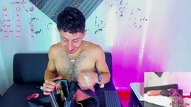 Piggy Eddy online show from 24, 11, 2025