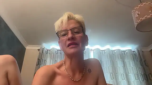 JennyHazel1 online show from 15, 6, 2026