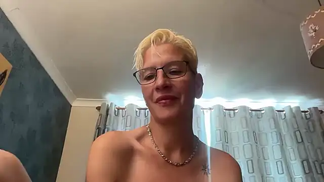 JennyHazel1 online show from 20, 7, 2026