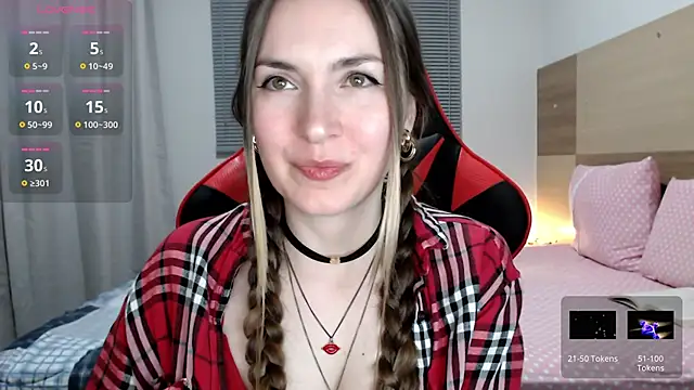 Snapshot of Naughty_Annn chatting on 1, 12, 2025 Naughty Annn online show from 1, 12, 2025