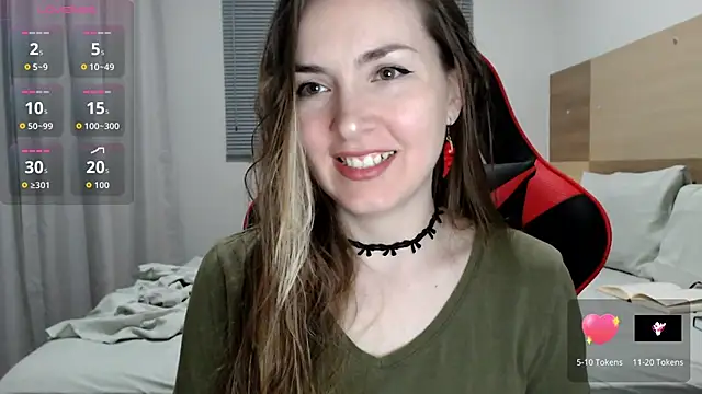 Snapshot of Naughty_Annn chatting on 14, 12, 2025 Naughty Annn online show from 14, 12, 2025