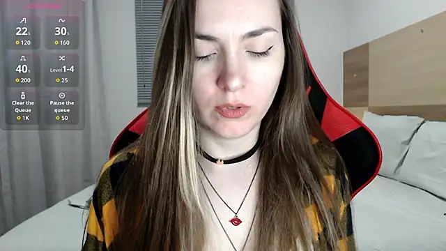 Snapshot of Naughty_Annn chatting on 18, 12, 2025 Naughty Annn online show from 18, 12, 2025