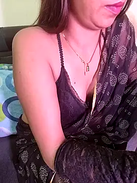 Snapshot of sexy-mohini chatting on 5, 2, 2026 sexy-mohini online show from 5, 2, 2026