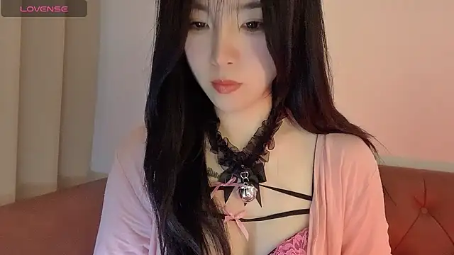 NickiBloom online show from 14, 1, 2025