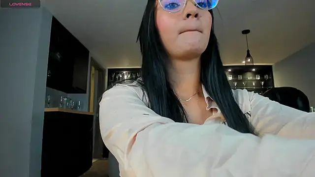 Snapshot of NatyFerrer_ chatting on 10, 1, 2025 NatyFerrer  online show from 10, 1, 2025