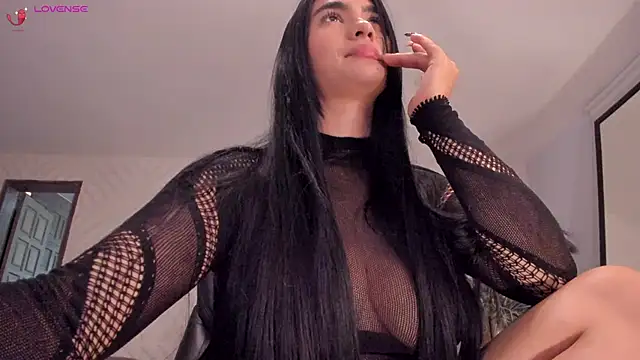 Snapshot of NatyFerrer_ chatting on 24, 1, 2025 NatyFerrer  online show from 24, 1, 2025