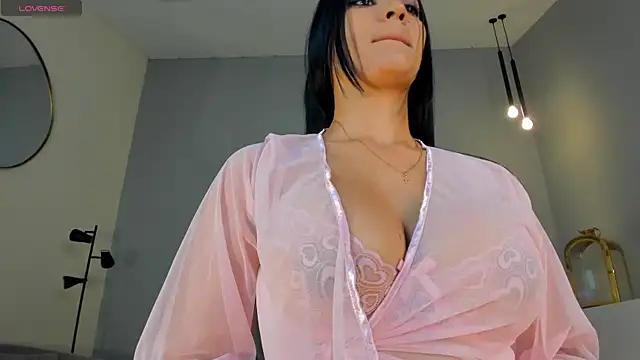 Snapshot of NatyFerrer_ chatting on 20, 2, 2025 NatyFerrer  online show from 20, 2, 2025