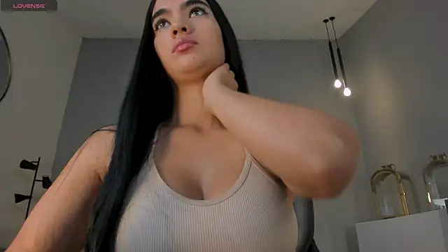 Snapshot of NatyFerrer_ chatting on 23, 2, 2025 NatyFerrer  online show from 23, 2, 2025