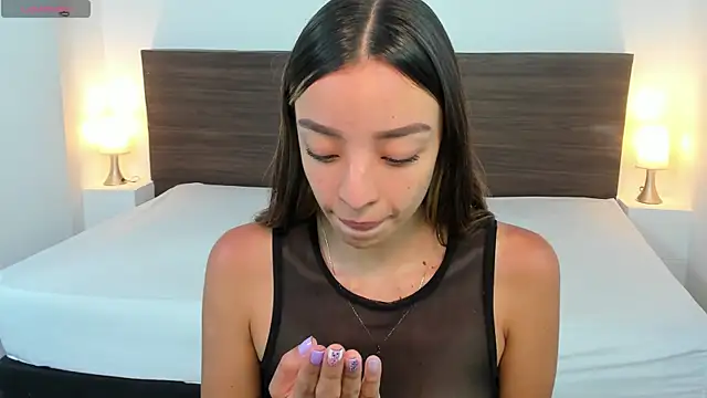 AliceRoss0 online show from 4, 3, 2025