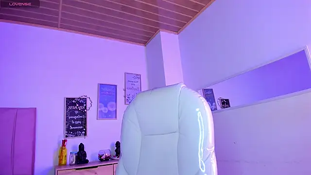 Snapshot of Tenshi_jules chatting on 9, 12, 2024 Tenshi jules online show from 9, 12, 2024