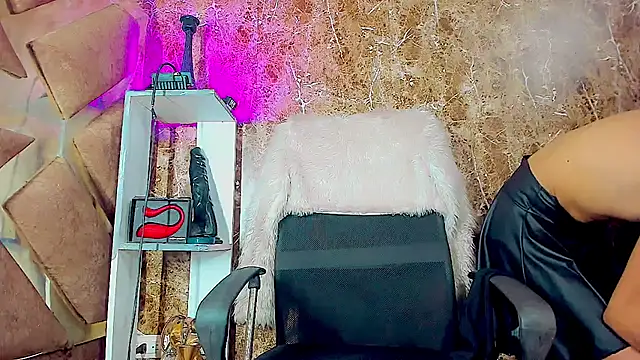 dirtycock2002 online show from 8, 10, 2025