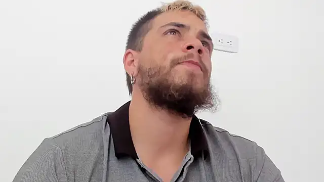 Snapshot of Beard_xox chatting on 15, 7, 2026 Beard xox online show from 15, 7, 2026