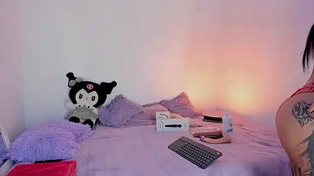 shadowcatt  online show from 11, 12, 2024