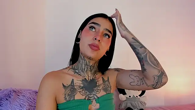 shadowcatt  online show from 12, 12, 2024