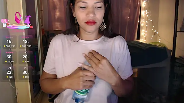 makennaa  online show from 15, 10, 2025