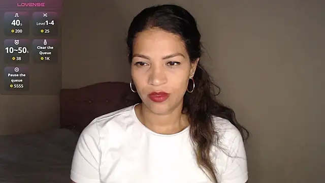 makennaa  online show from 3, 12, 2025