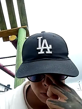 Cuervo maniaco online show from 4, 12, 2024