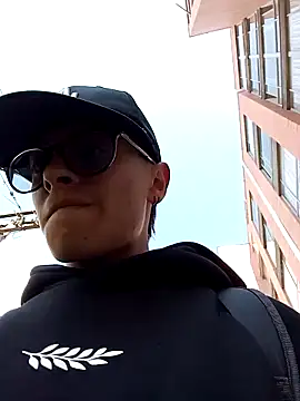 Cuervo maniaco online show from 22, 1, 2025