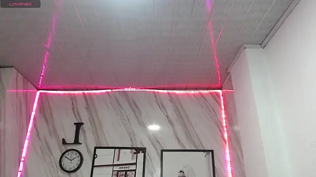  samantha b online show from 18, 1, 2025