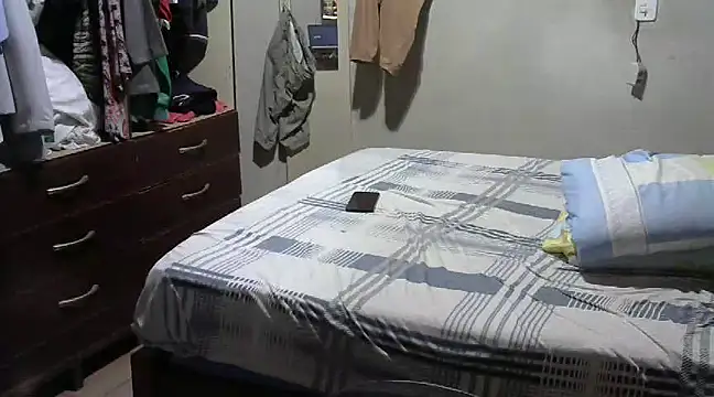 RenziTatte online show from 6, 12, 2024