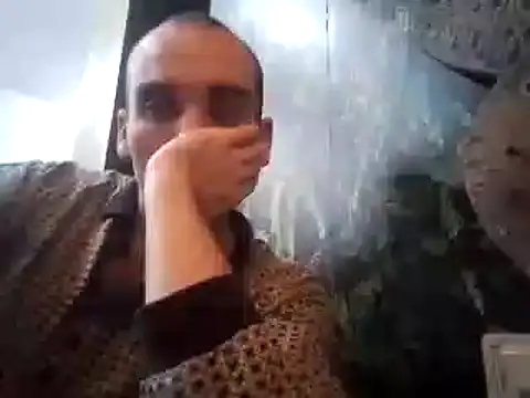 Snapshot of DrbigdickUK chatting on 14, 11, 2025 DrbigdickUK online show from 14, 11, 2025