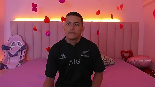 SophieRoyals online show from 13, 2, 2025