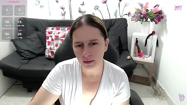 victoria jones online show from 2, 5, 2026
