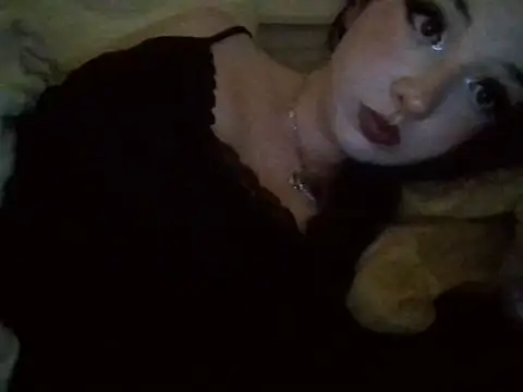 Snapshot of Cerisee04 chatting on 7, 10, 2025 Cerisee04 online show from 7, 10, 2025