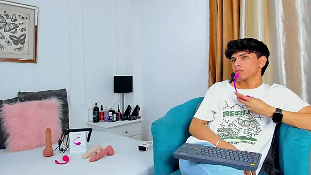 Snapshot of Santy_carrington chatting on 18, 1, 2025 Santy carrington online show from 18, 1, 2025