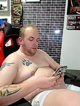 PupW0lfy online show from 19, 12, 2024