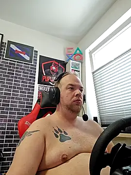 PupW0lfy online show from 5, 1, 2025