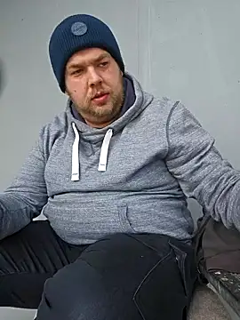 PupW0lfy online show from 20, 1, 2025