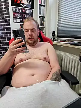 PupW0lfy online show from 25, 1, 2025