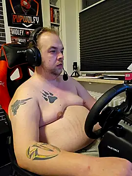 PupW0lfy online show from 2, 2, 2025