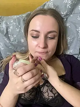 OlgaBuzzz online show from 5, 2, 2025