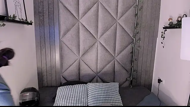 AbbyWathson online show from 18, 11, 2025