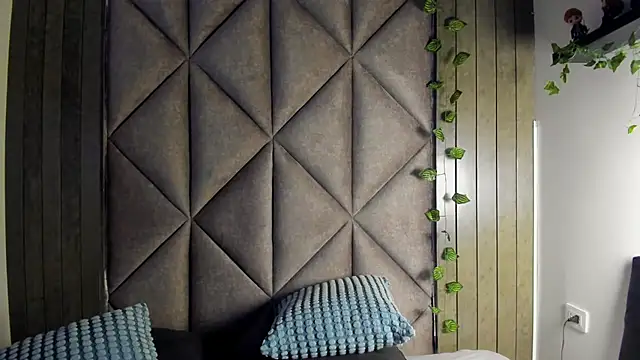 AbbyWathson online show from 3, 3, 2026