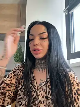 CreamyInkky  online show from 14, 12, 2024