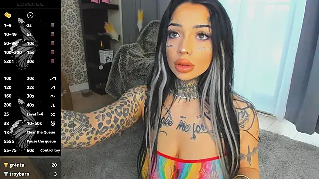 CreamyInkky  online show from 7, 3, 2025