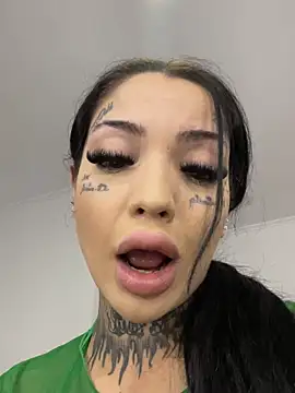 CreamyInkky  online show from 10, 9, 2025