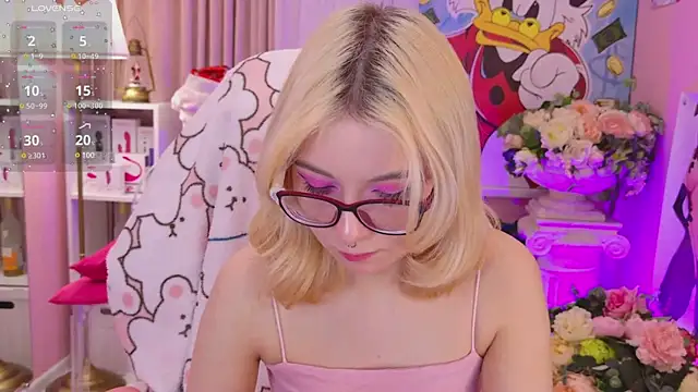 Snapshot of Coconut_Mia chatting on 10, 12, 2024 Coconut Mia online show from 10, 12, 2024