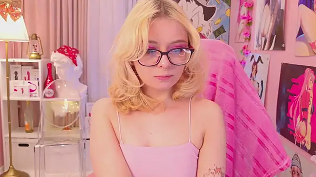 Snapshot of Coconut_Mia chatting on 18, 12, 2024 Coconut Mia online show from 18, 12, 2024