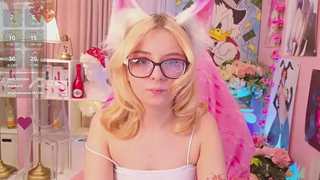 Snapshot of Coconut_Mia chatting on 19, 12, 2024 Coconut Mia online show from 19, 12, 2024