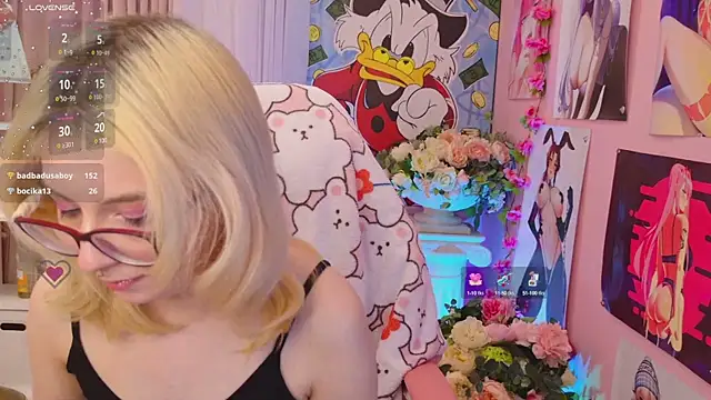 Snapshot of Coconut_Mia chatting on 20, 12, 2024 Coconut Mia online show from 20, 12, 2024